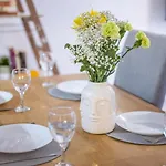 Apartman 140qm 3br - Central, Cozy And Stylish