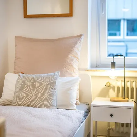 Apartment 140qm 3br - Central, Cozy And Stylish