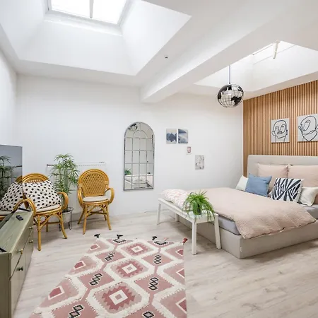 140qm 3br - Central, Cozy And Stylish Apartman