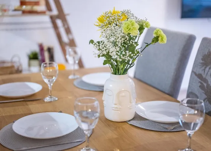 Apartman 140qm 3br - Central, Cozy And Stylish